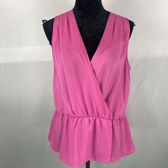 Halogen Sleeveless Wrap Front Peplum Pink Top - Picture 3 of 8